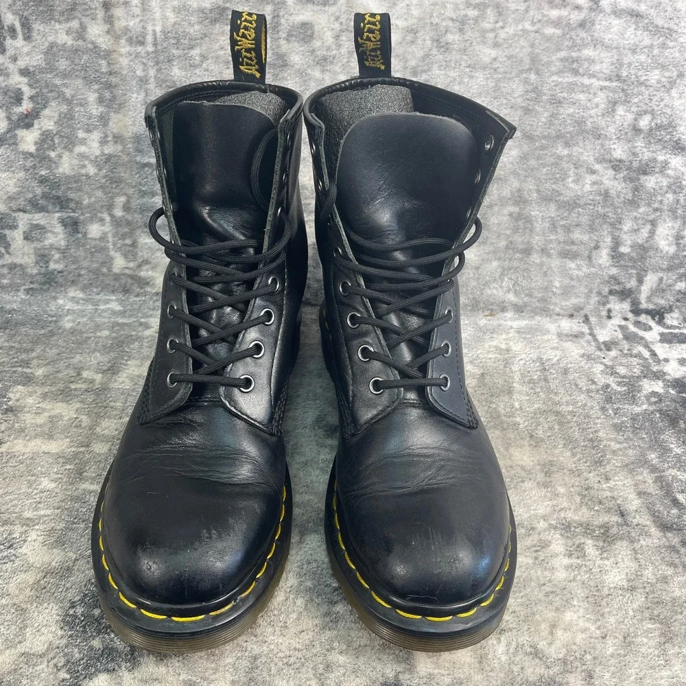 Dr. Martens Mens 9L 1460 Eight Eye Boots Solid Black Leather Combat Boots